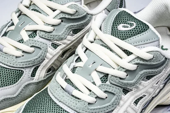 Asics Gel-NYC 1203A383-302 