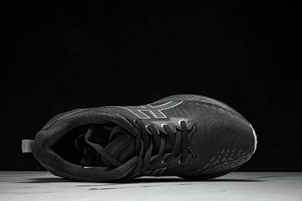 Asics Novablast 4 1011B694-002 