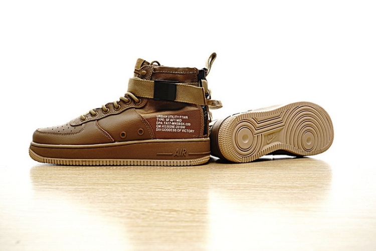 Nike SF Air Force 1 Mid QS  AA7345-200