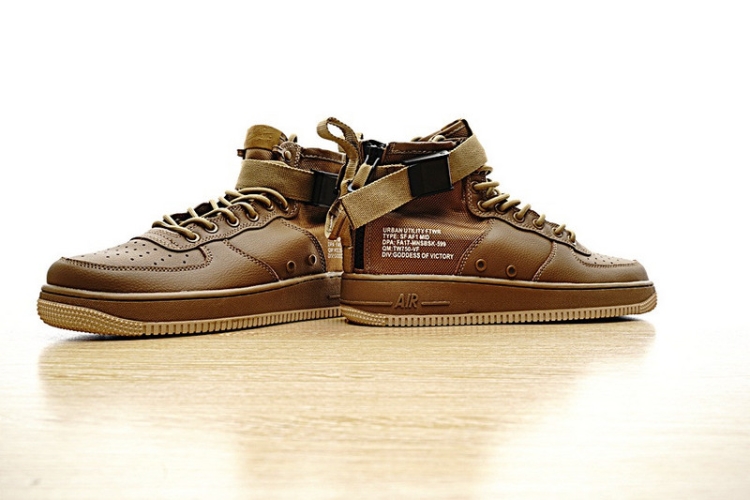 Nike SF Air Force 1 Mid QS  AA7345-200