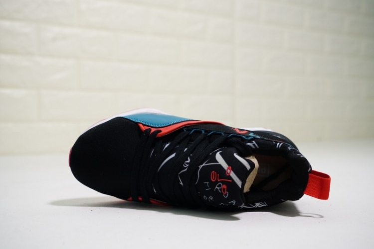 Shantell Martin x PUMA Muse Maia Graphic 367769 01