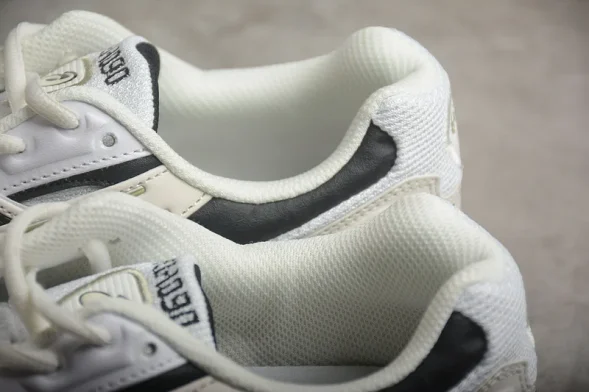 Asics Gel-1090 1203A243-028 