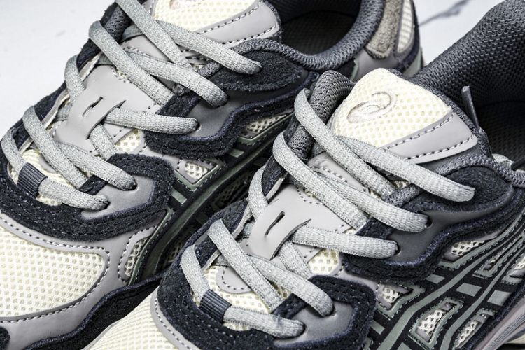 Asics Gel-NYC 1201A789-250