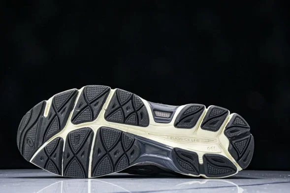 Asics Gel-NYC 1201A789-250 