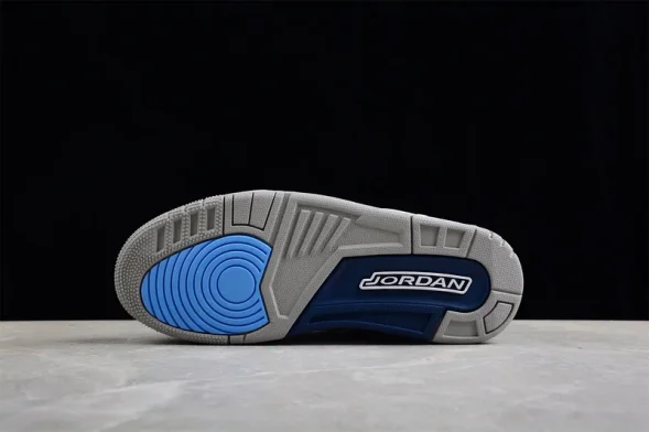 ​Nike Air Jordan 3 UNC CT8532-104 