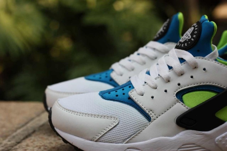 Nike Air Huarache LE 