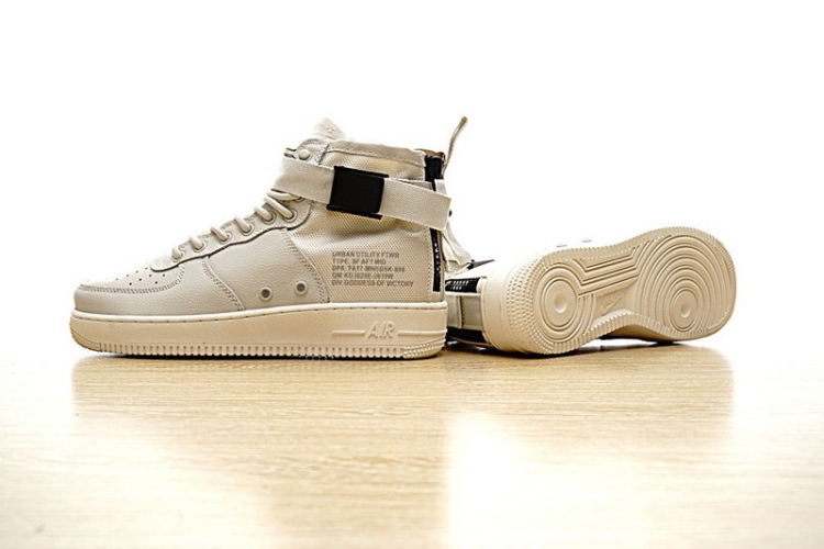 Nike SF Air Force 1 Mid QS AA7345-100