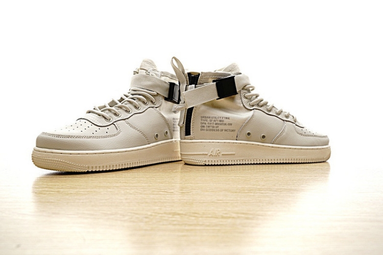 Nike SF Air Force 1 Mid QS AA7345-100