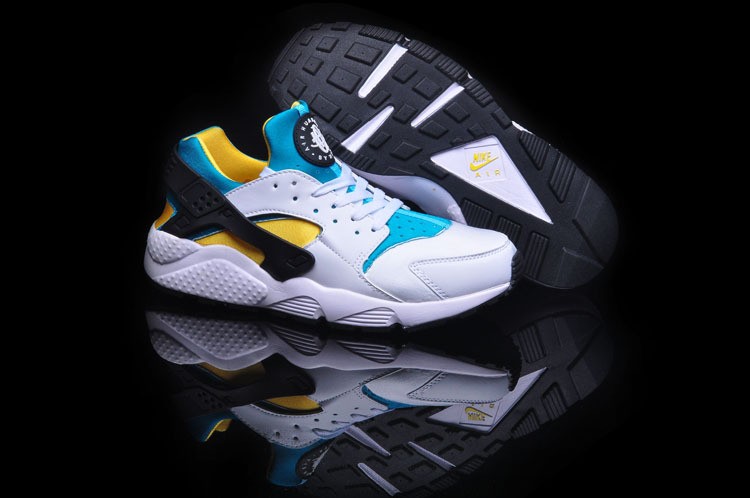 Nike Air Huarache LE 