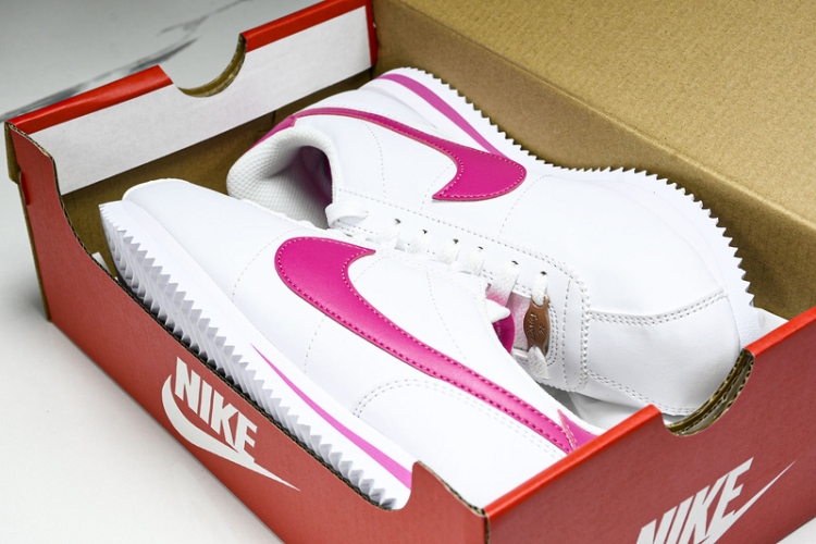  Nike Cortez Classic 904764 109
