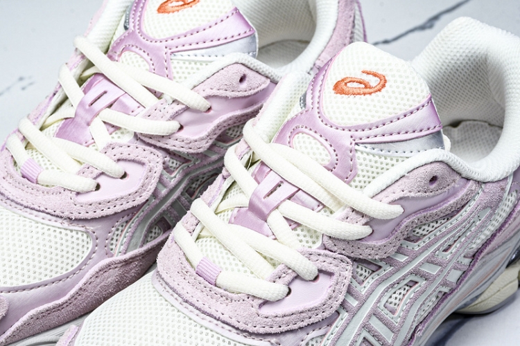 Asics Gel-NYC 1203A383-106