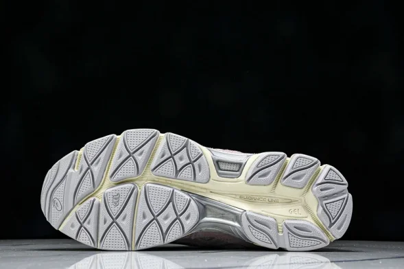 Asics Gel-NYC 1203A383-106 