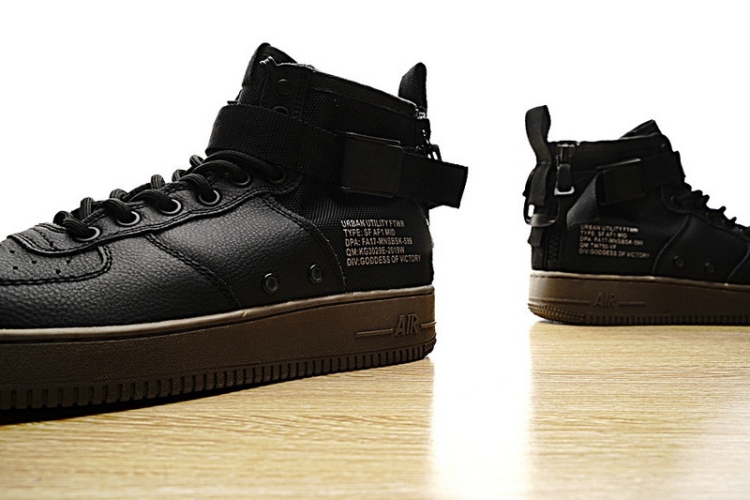 Nike SF Air Force 1 Mid QS AA7345-00