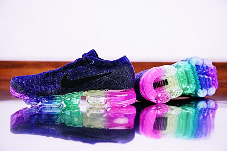 Nike Air VaporMax Flyknit 883274-400