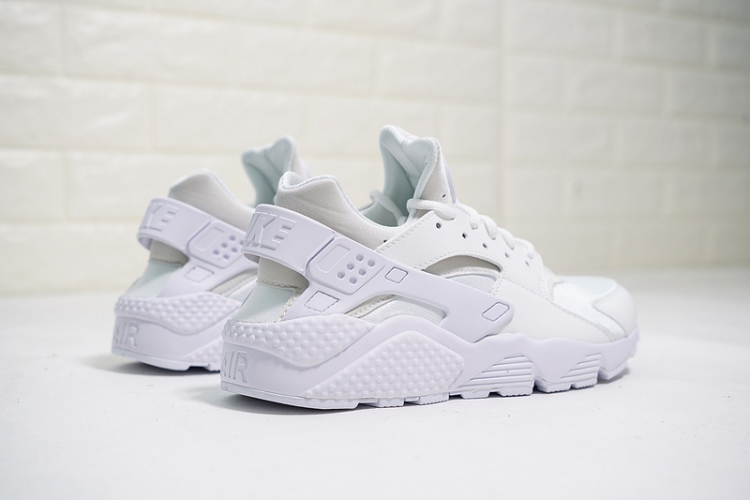 NIKE AIR HUARACHE RUN ULTRA Premium 634835-108