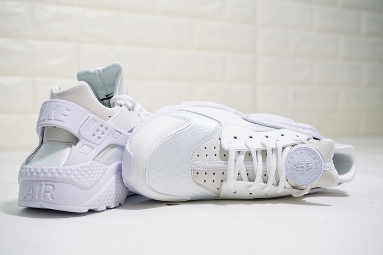 NIKE AIR HUARACHE RUN ULTRA Premium 634835-108