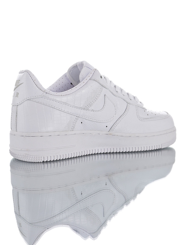 Fragment Design x Nike Air Force 1 “HTM” 318930-111