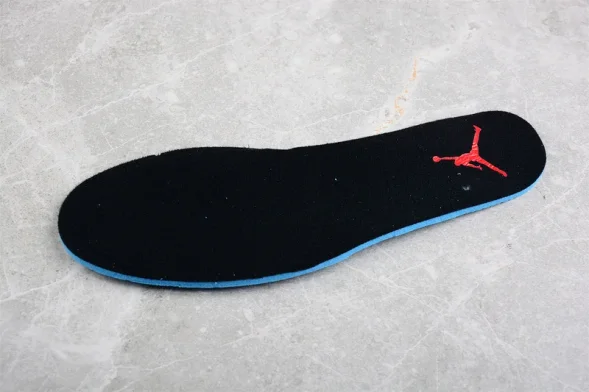 ​Nike Air Jordan 3 Retro Infrared 23 136064-123 