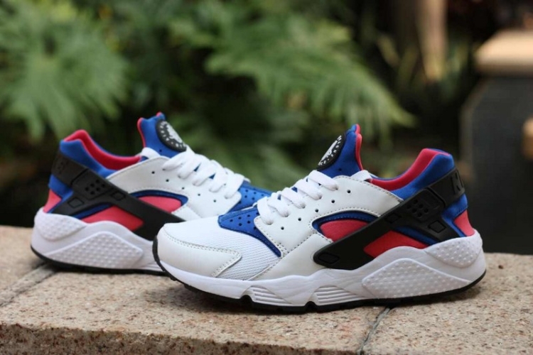 Nike Air Huarache LE 