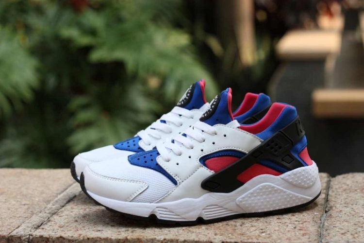 Nike Air Huarache LE 