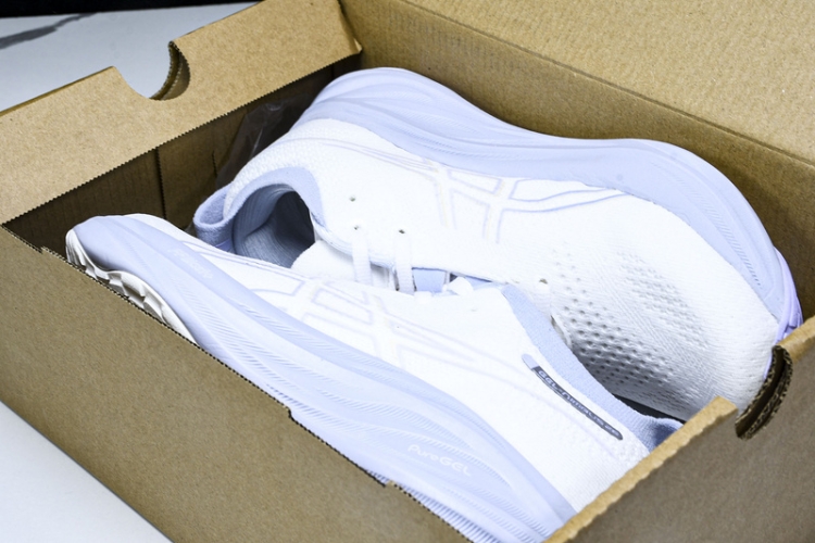 Asics Gel-Nimbus 26 1011B794-100