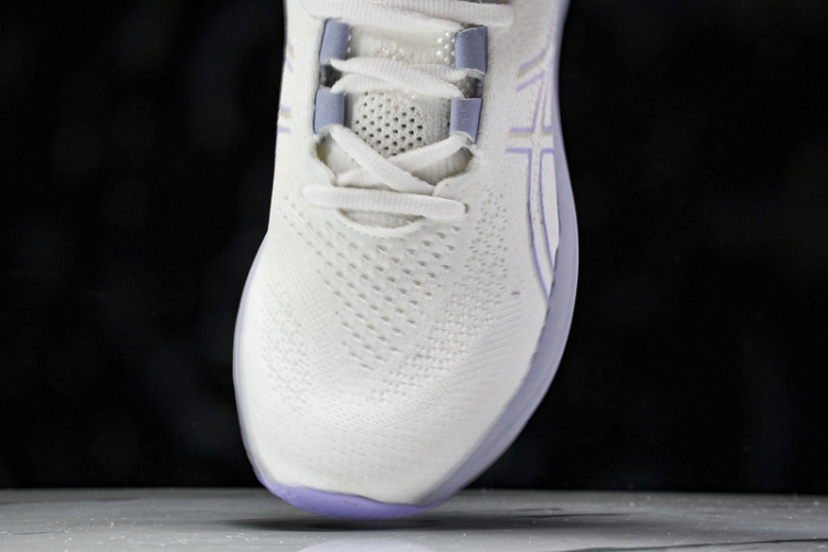 Asics Gel-Nimbus 26 1011B794-100