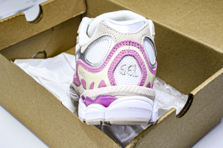 Asics Gel-NYC 1203A383-104