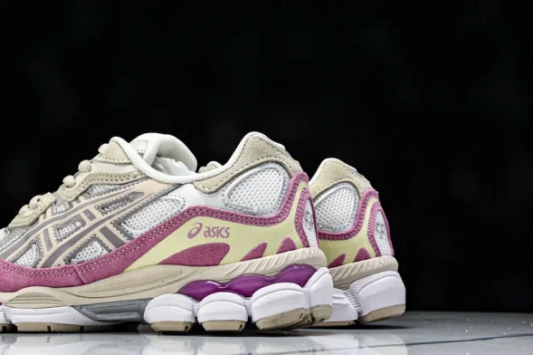Asics Gel-NYC 1203A383-104 