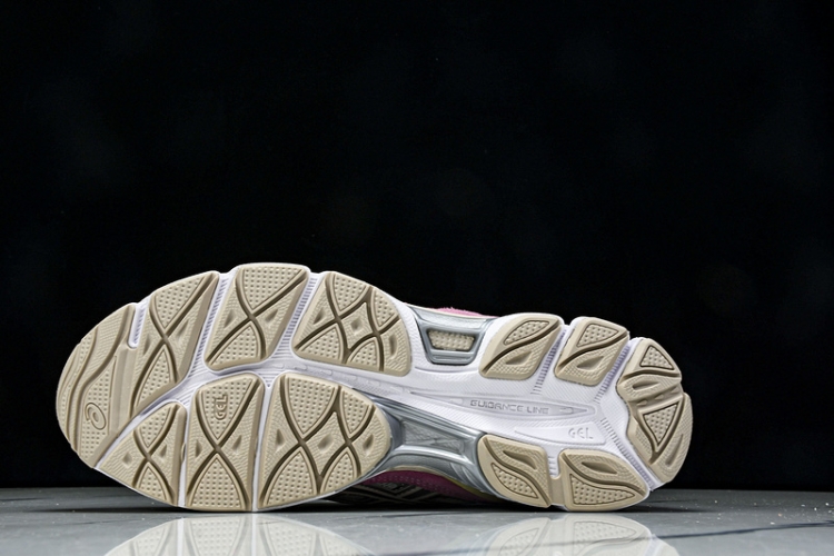 Asics Gel-NYC 1203A383-104