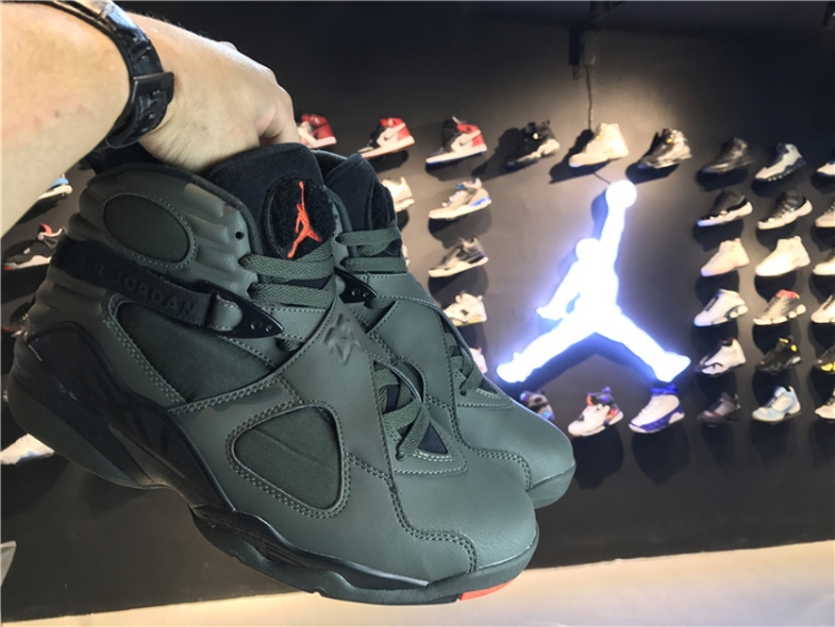 Nike Air Jordan 8 “Take Flight” 305381-305