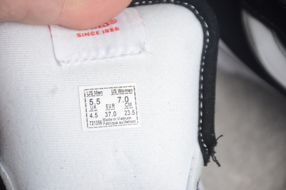 Vans Knu Skool VN0009QC6BT 