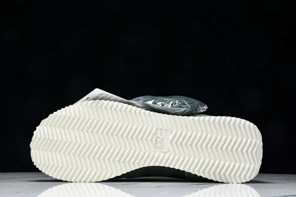 Nike Cortez Classic DZ2795-300 