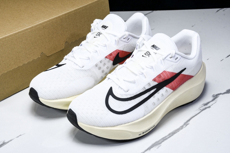 Nike Zoom Fly 5 FD6562-100