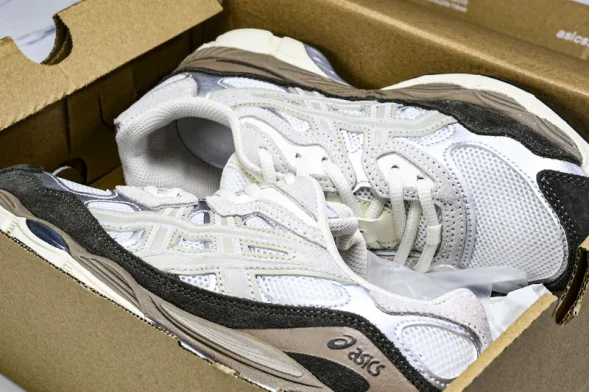 Asics Gel-NYC 1203A383-103 