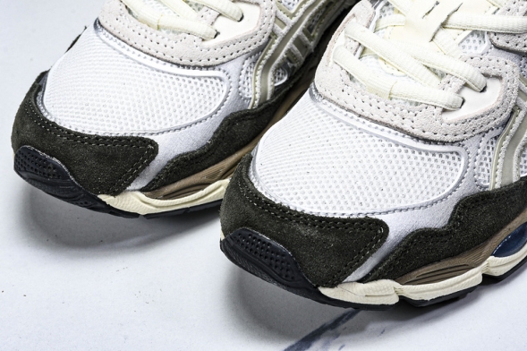 Asics Gel-NYC 1203A383-103 