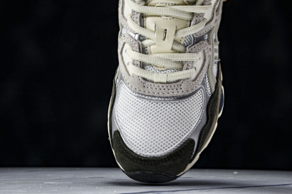 Asics Gel-NYC 1203A383-103 