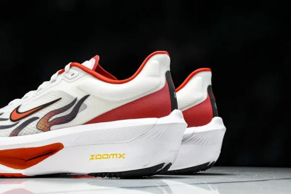 Nike Zoom Fly 6 HQ3498 100 