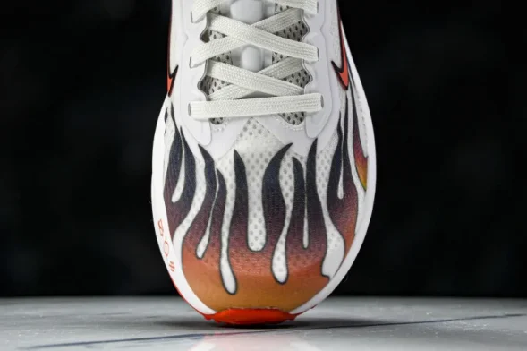 Nike Zoom Fly 6 HQ3498 100 
