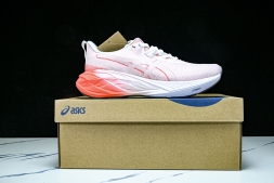 Asics Novablast 4 1012B650-100