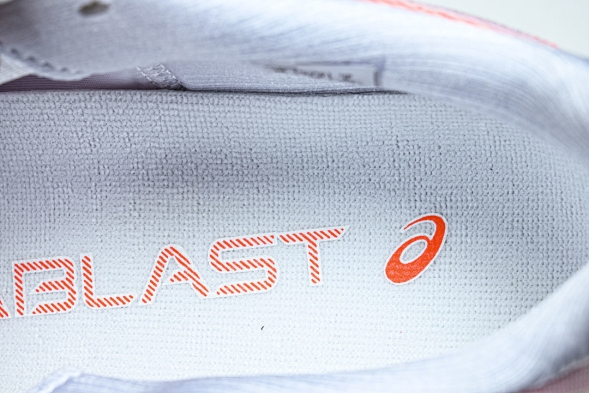 Asics Novablast 4 1012B650-100 