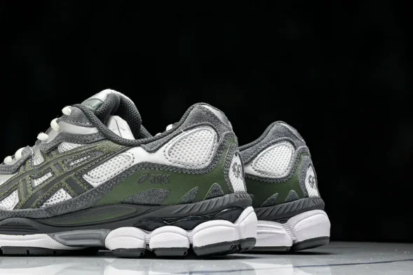 Asics Gel-NYC 1203A383-101 