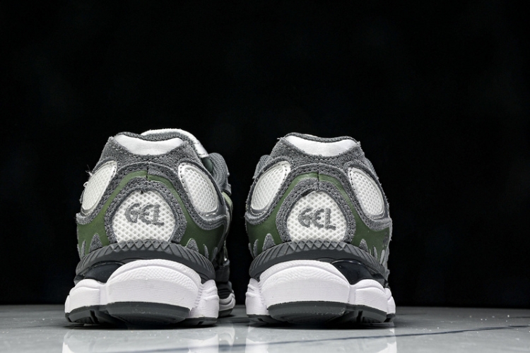 Asics Gel-NYC 1203A383-101