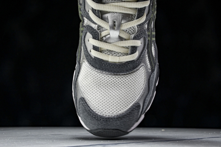 Asics Gel-NYC 1203A383-101