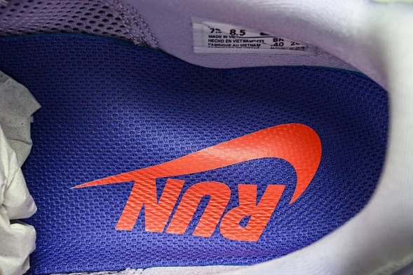 Nike Air Zoom Vomero Premium HM5973 503 