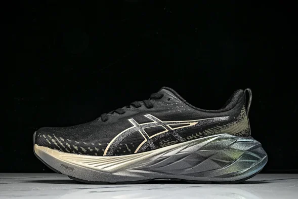 Asics Novablast 4 1011B924-001 