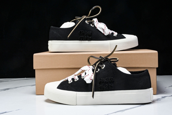 Miu Miu Calzature Uomo Garara group 