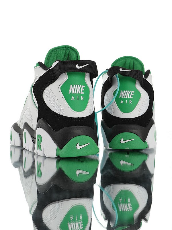 Nike Air Barrage Mid QS