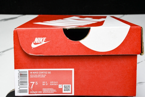 Nike Cortez Classic HQ3490 099 