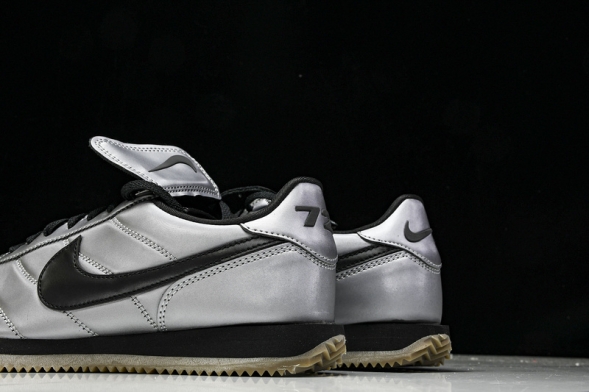 Nike Cortez Classic HQ3490 099 