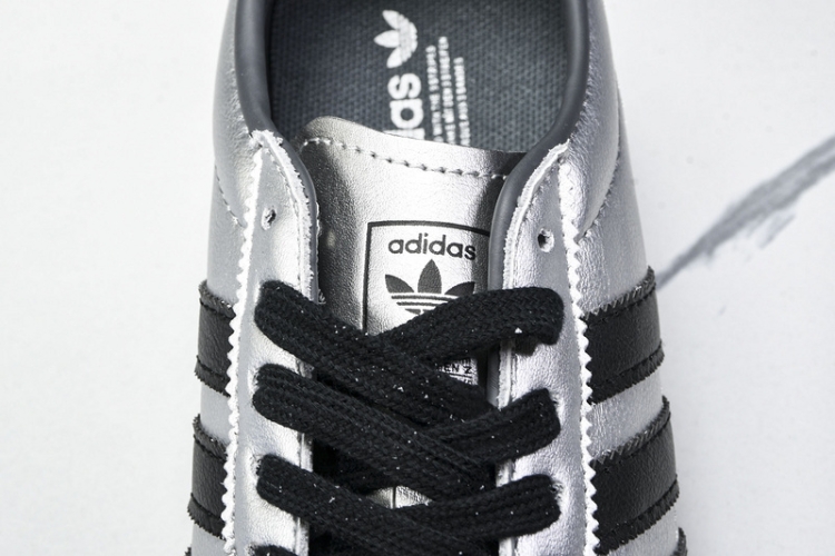Adidas Tokyo W JQ3024